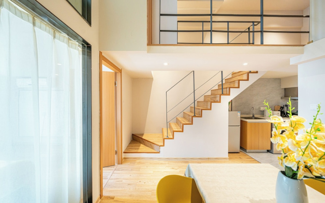 Shanghai Hills & Freshly Home Loft Retreat near NECC