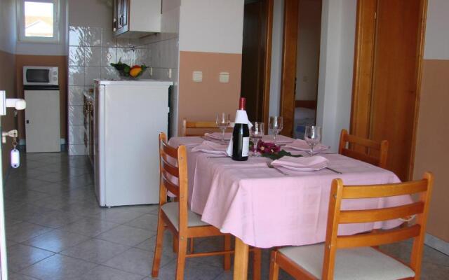 Rasin Apartments