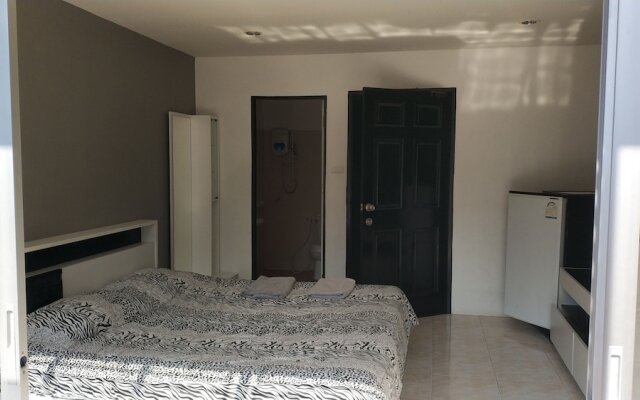 Desire Guesthouse Patong