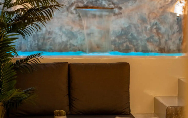 Ftelia Black Villas