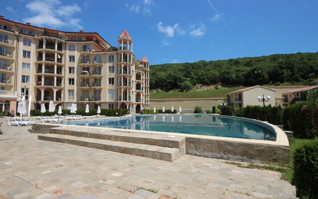 Menada Negresco Apartments