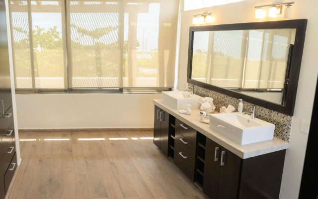 Marina Paraiso Isla Mujeres Hotel