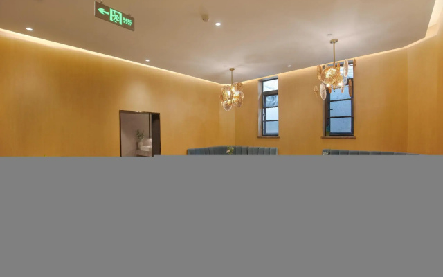 Orange Hotel (Beijing Yansha Liangma River)