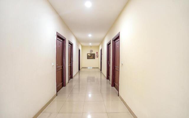 Hotel Grand Inn by OYO Rooms