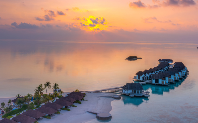 NOOE Maldives Kunaavashi Hotel