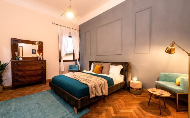 Florentine Palazzo - 4 bedrooms - Historic Center apt