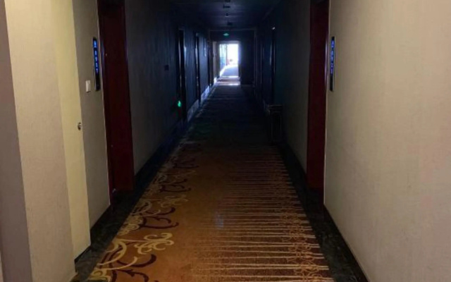 Ruijing Hotel – Hotel Rooms – Jiayuguan