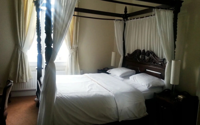 Bank House Hotel