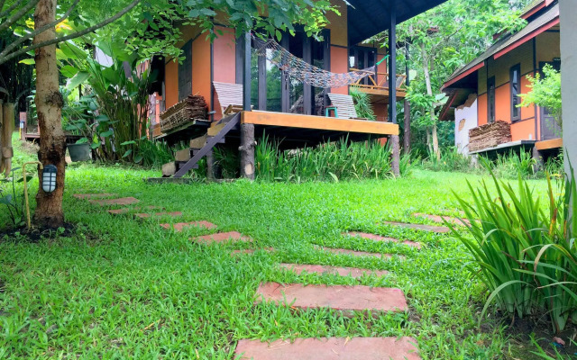 Pho Rak Nah Pai Hotel