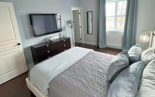 Le Champlain Condo 102