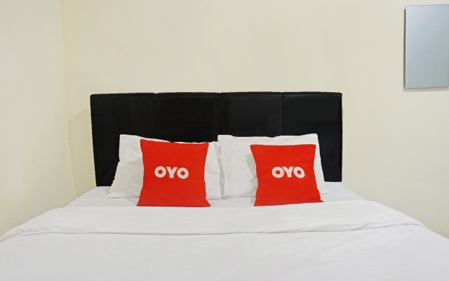 Super OYO 1868 J&b Room Pramuka