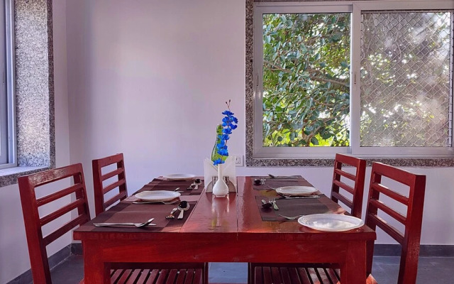 Takhat Villa by ShriGo Hotels