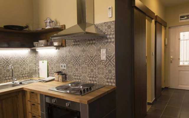New - Walnuttree Double 12 Person Apartment Central in Budapest - Hungary