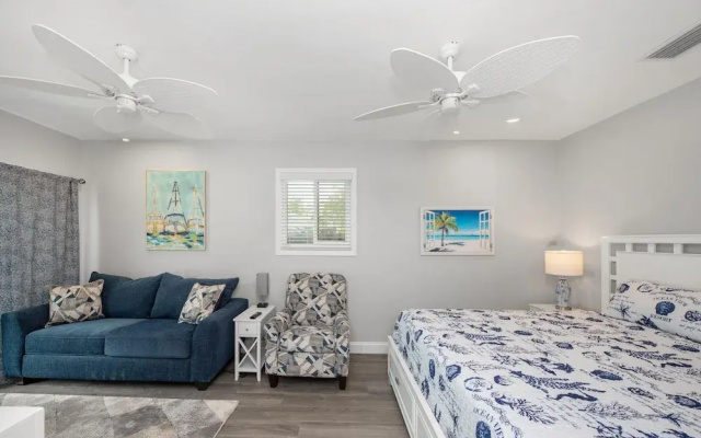 Miramar Palms