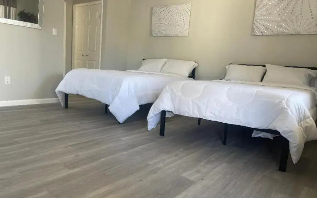 Red Carpet Inn