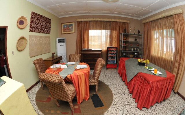 Moko's Bed & Breakfast