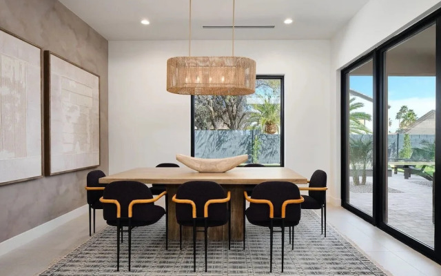 Luxe - Solstice Retreat - Heated Pools - 2 Homes