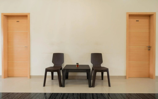 OYO 1648 Penginapan Three Joye