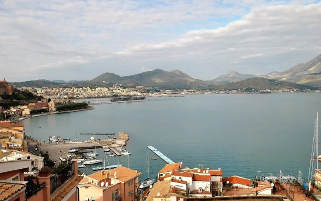 Belvedere Home With sea View on the Gulf of Gaeta