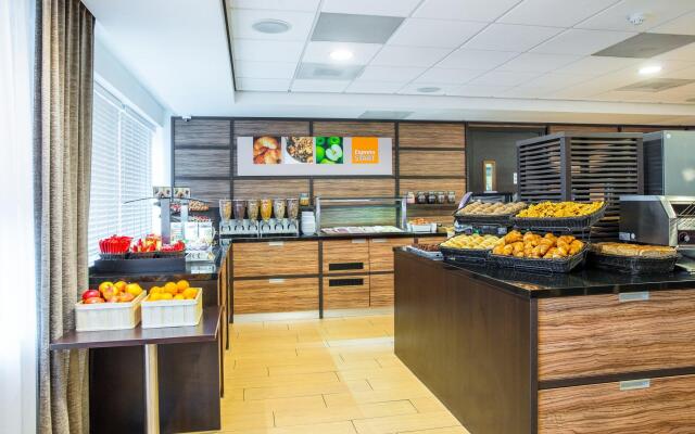 Holiday Inn Express Amsterdam - Sloterdijk Station by IHG