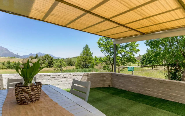 Wildlife Retreat on a Wine-Farm