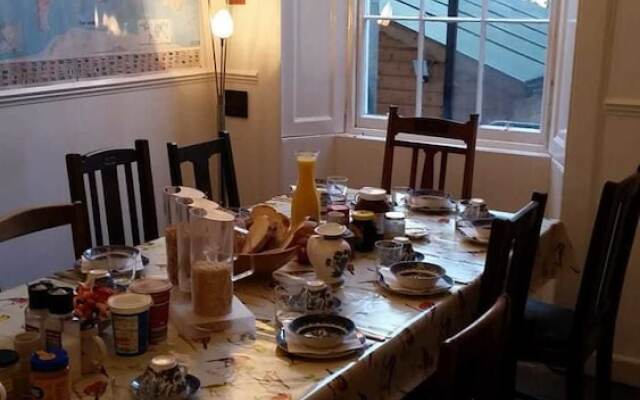 Emmaus Guest House Edinburgh