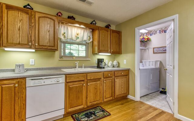 Bluebird's Song by HoneyBearCabins