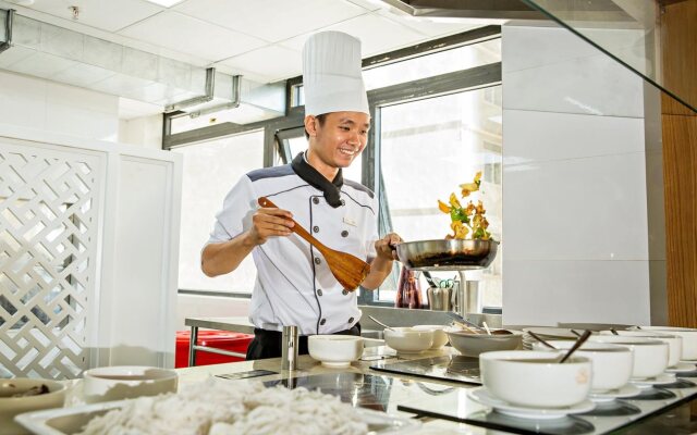 Paris Deli Danang Beach Hotel