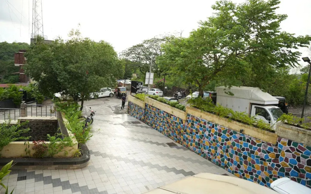 Hotel Lalit Inn By Royalstay