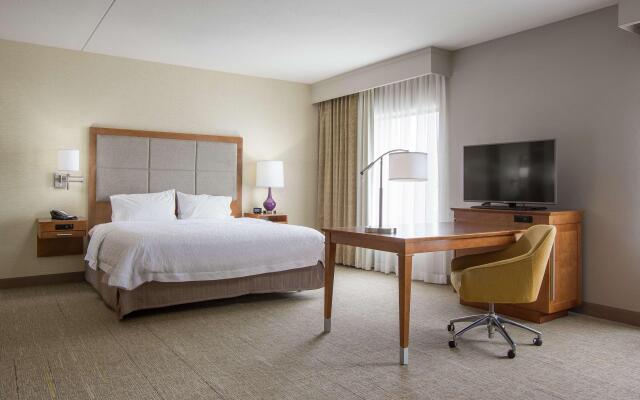 Hampton Inn & Suites Knoxville Papermill Drive