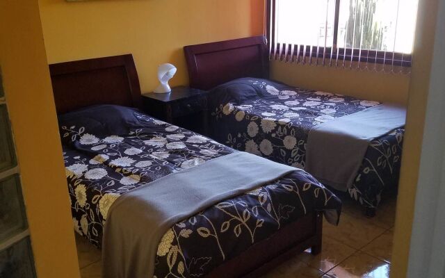 Bed & Breakfast the Rock