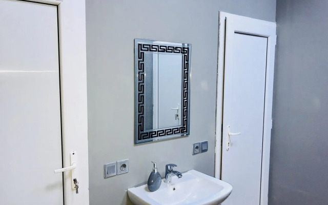 Check-in Baku Hotel & Hostel