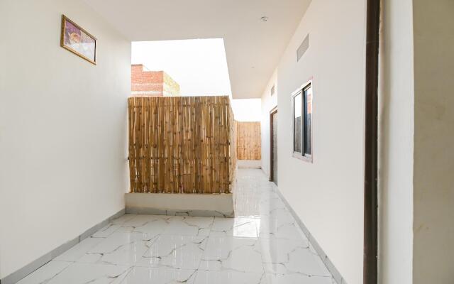 OYO 72739 Hotel New Destination