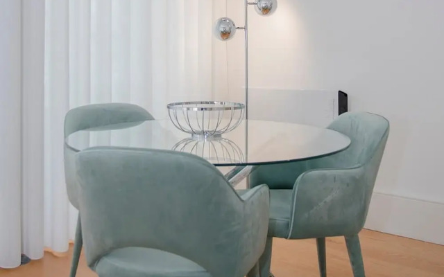 Liiiving in Porto Downtown Luxury Apartment 2R