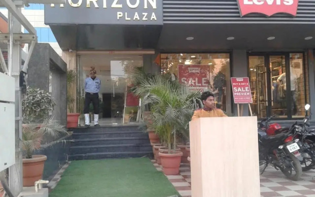 Hotel Horizon Plaza