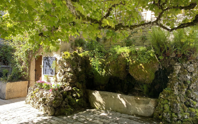 Relais de la Source