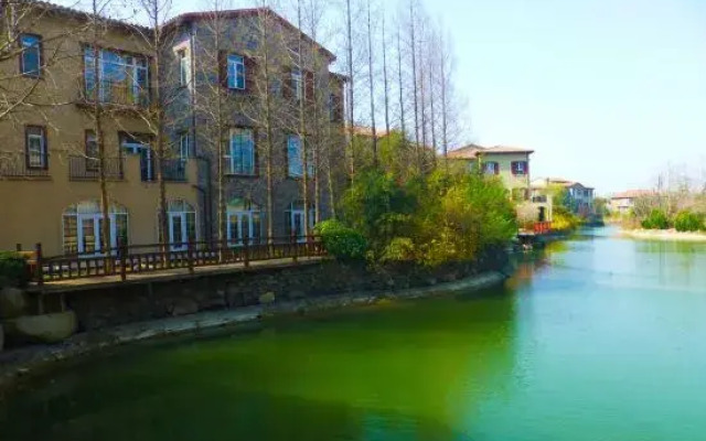 Baden Town Hot Spring Villa