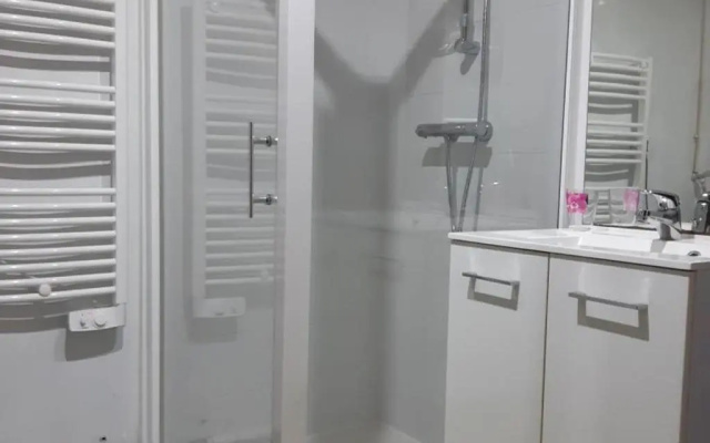 Gîte Lavoine, 4 pièces, 6 personnes - FR-1-489-136