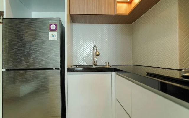 Modern Look And Comfy 2Br Apartment At M-Town Residence