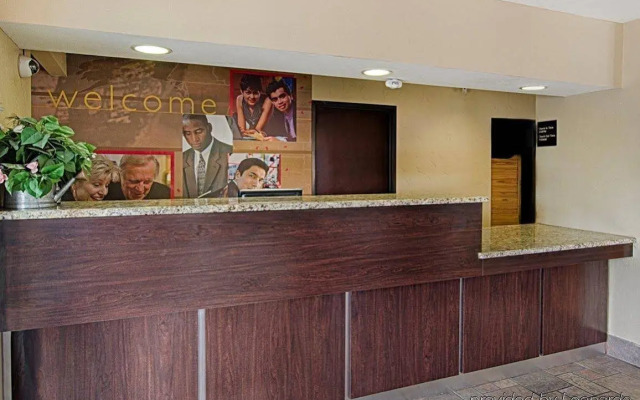 Red Roof Inn San Marcos