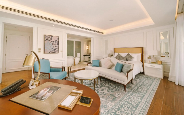 Royal Saray Resort