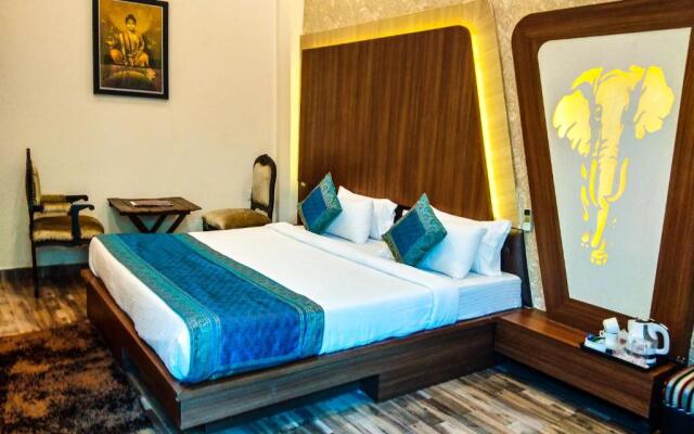 Dwivedi Hotels Sri Omkar Palace
