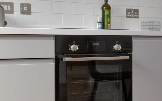 Brand NEW Studio Apartment with Castle View