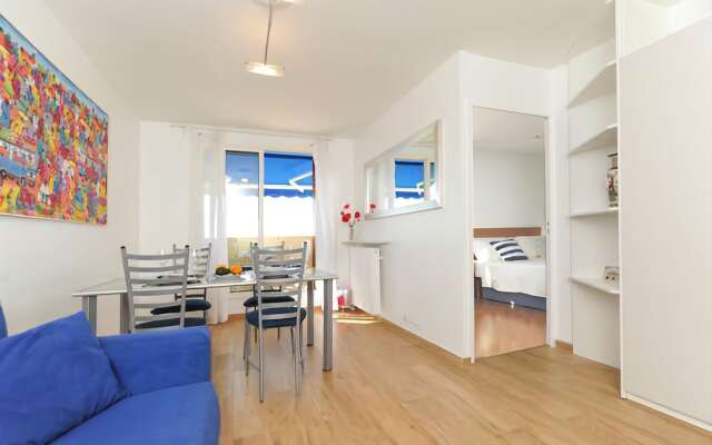 Blue Lagon Five Stars Holiday House