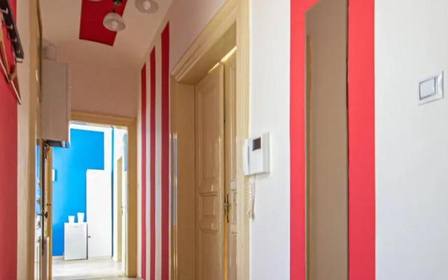 For celebrations spacious 3BDR apartment with balcony