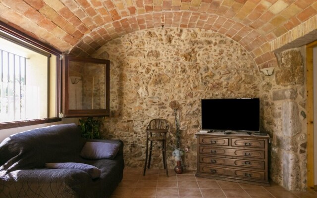 Rustic Holiday Home in Catalonia With Swimming Pool