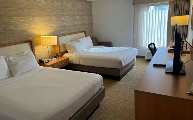 Sleep Inn & Suites