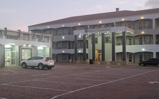 Shalimar Gardens Hotel