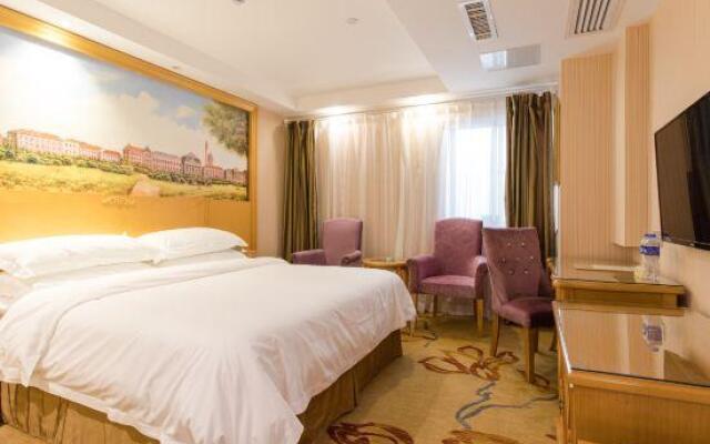 Vienna International Hotel (Hefei Feixi High Speed Railway Station)