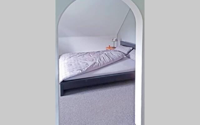 Carl 7 - Ruhig, Bezaubernd, Eigen